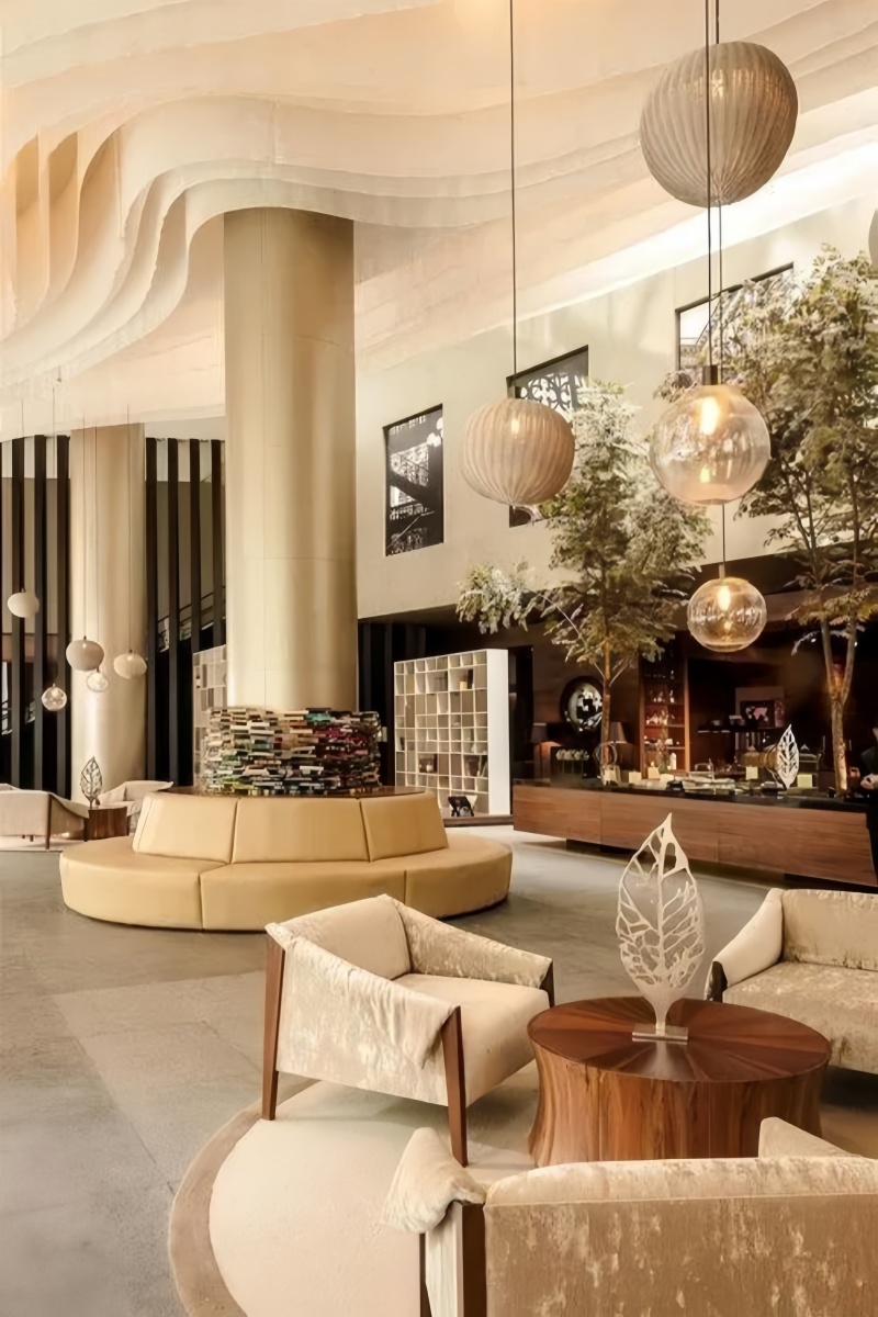 كرسي الفندق