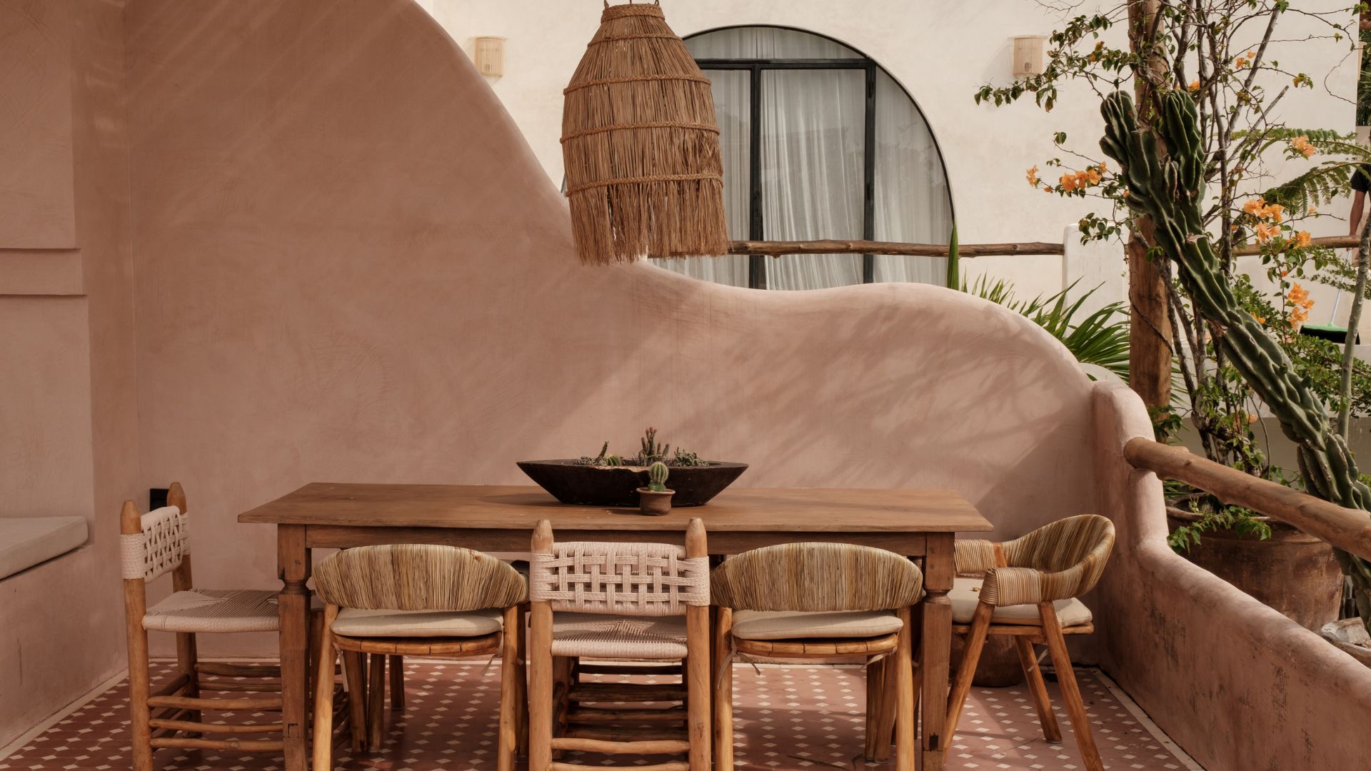 كيفية اختيار الأثاث الخارجي لفندقك