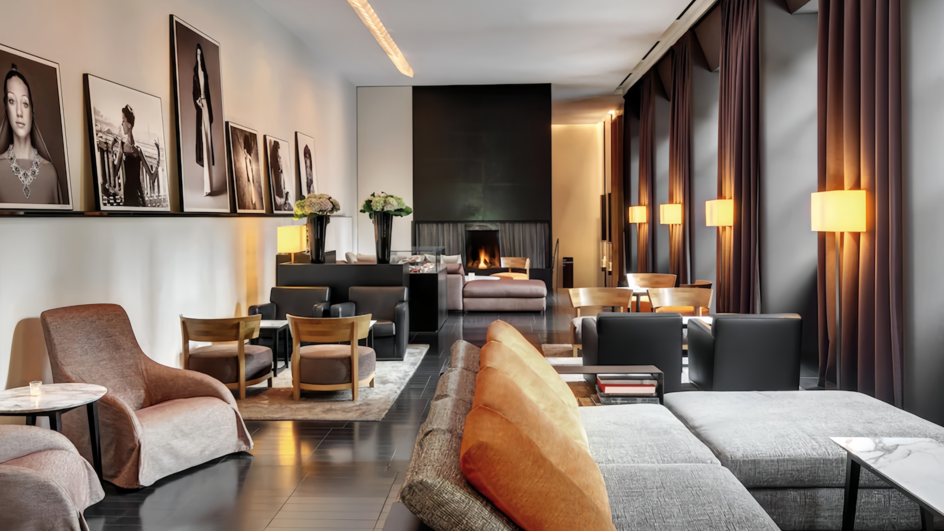 صياغة روبات الفندق الفريدة - غوص عميق في التصميمات الأيقونية من قبل مصممي التصميمات الداخلية العليا