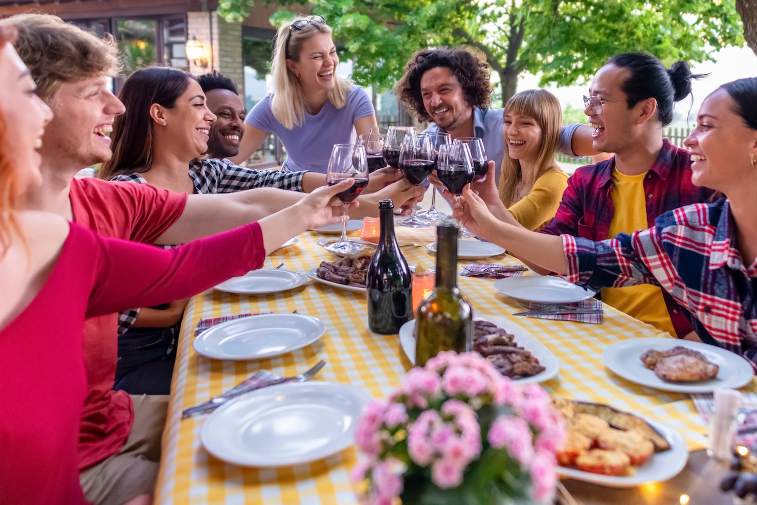 فكرة تصميم مقاعد المطاعم