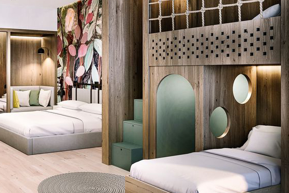 غرفة بدلة عائلية