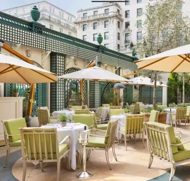 Patio Furniture Sets مجموعات أثاث الفناء