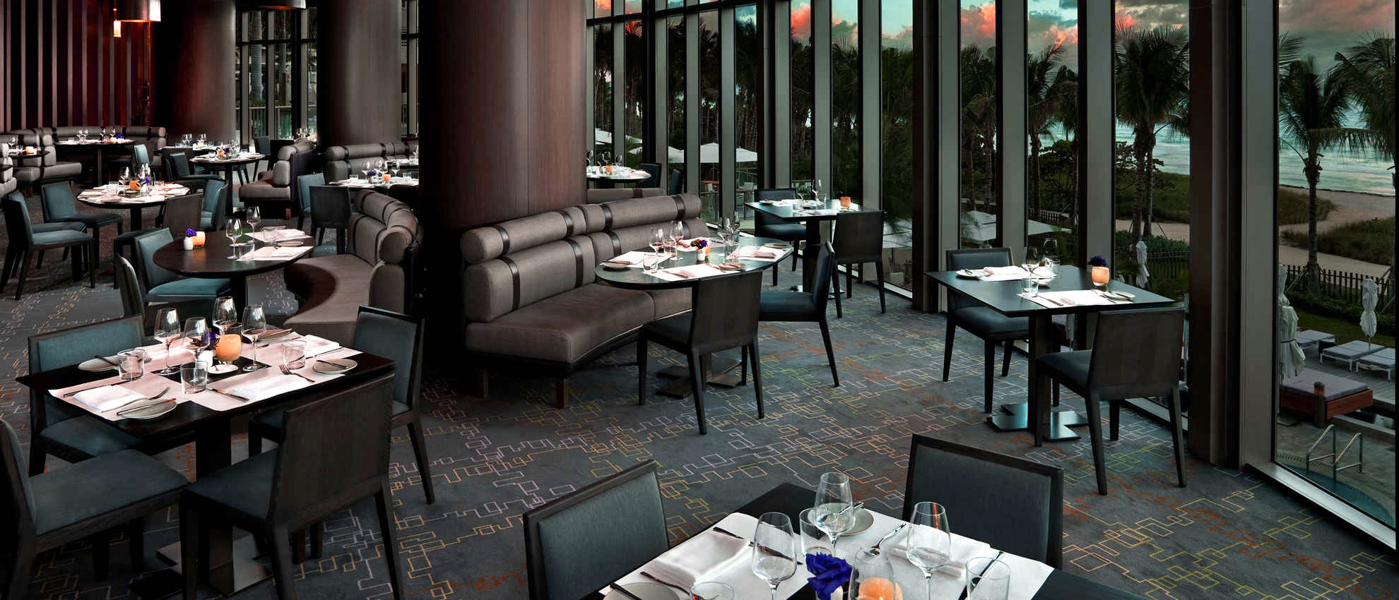hotel-table