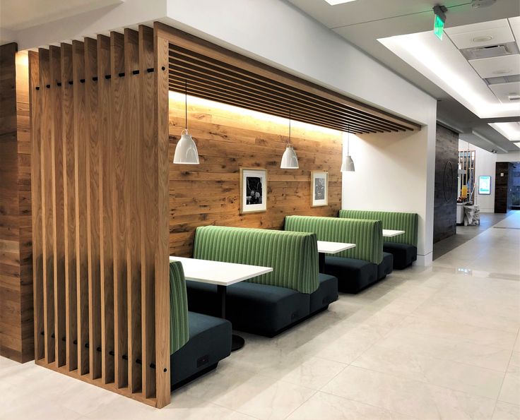 إدارة الفائض أو الأثاث الموسمي في الفنادق: حلول التخزين والاعتبارات