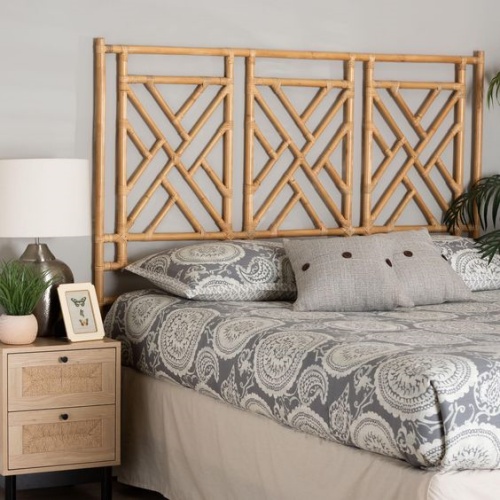 إطارات السرير الخشبية أو الخاتية