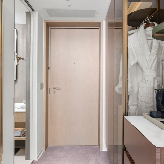باب غرفة ضيوف فندق Rockwell Group 5-Star