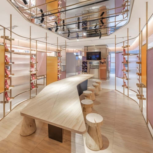 معرض في الفندق