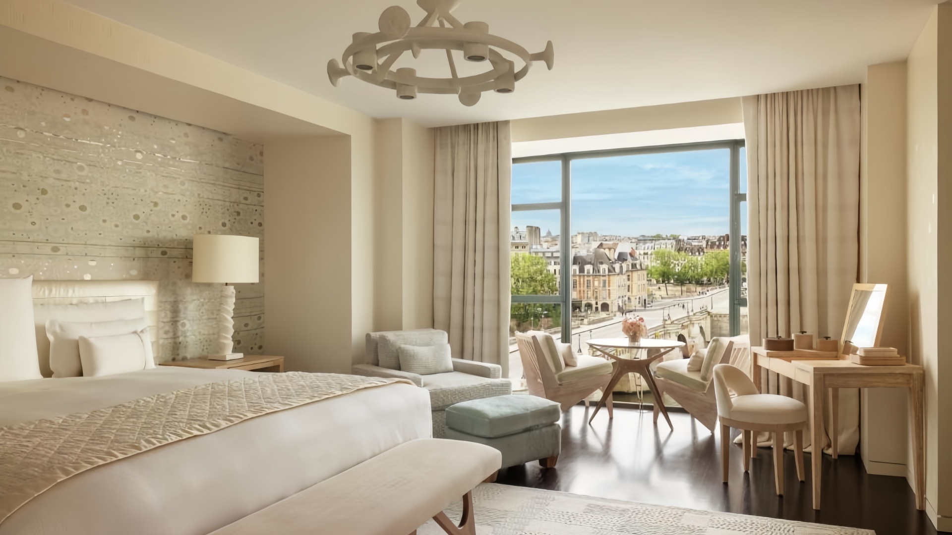 شيفال بلانك باريس