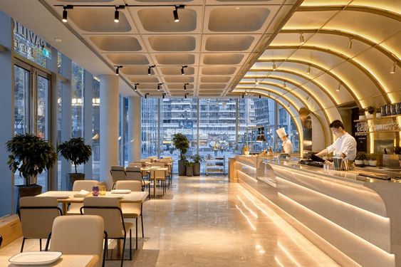 اختيار المقاعد المناسبة لمناطق تناول الطعام في الفنادق