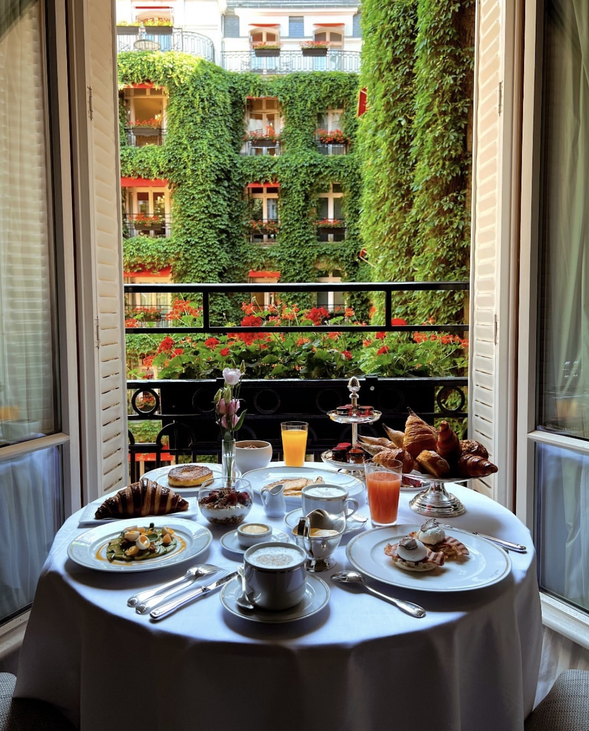 أطباق Plaza_athenee غريبة