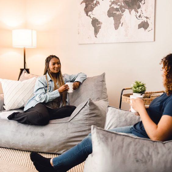 كراسي كيس الفول في الصالات