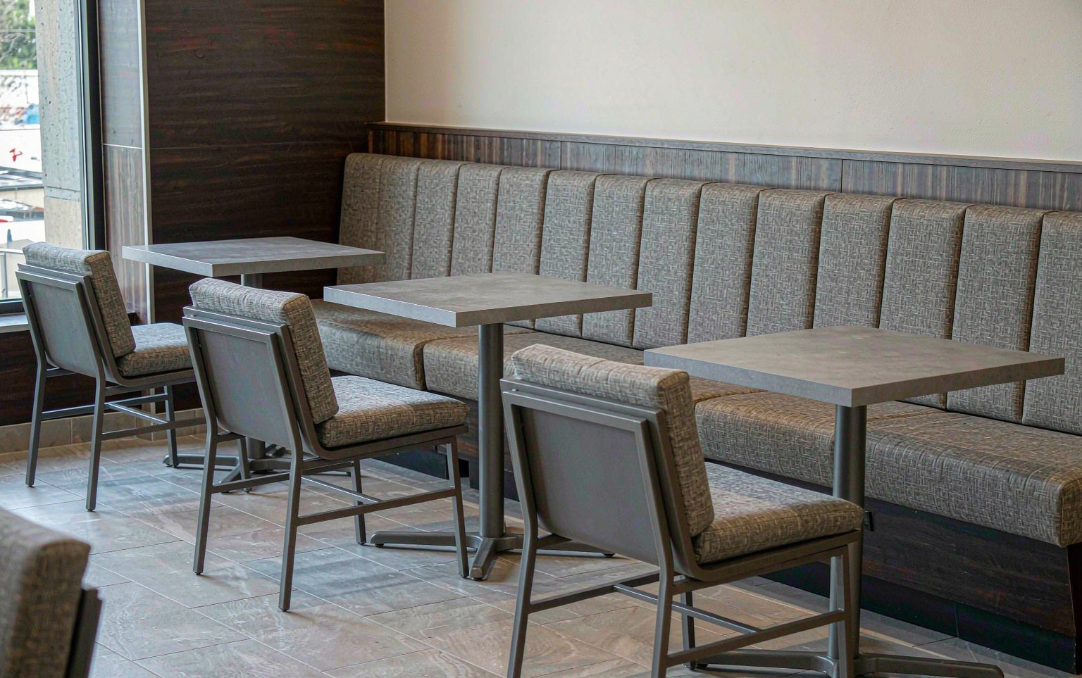 2. breakfast-banquette.png