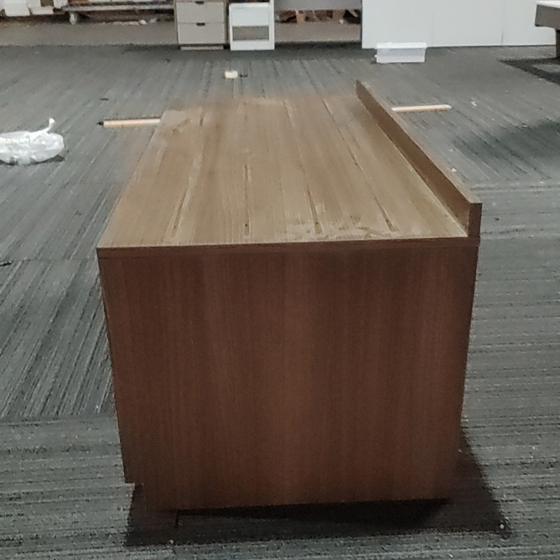 خزانة ميني بار لمدخل الفندق من Wood Grain