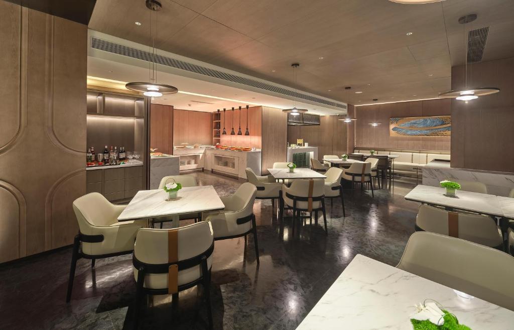 restaurant (2).jpg